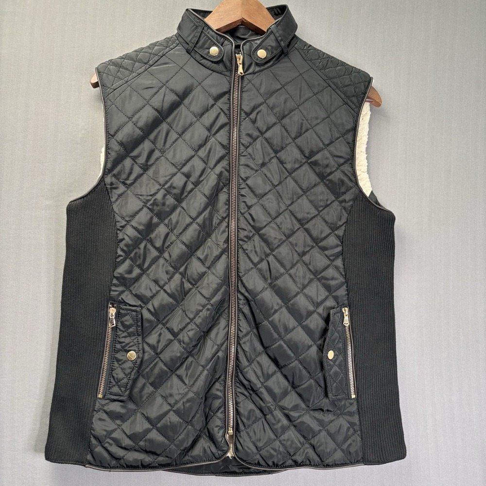 Ci Sono Womens Quilted Vest Size Medium Black Sherpa Lined Ribbed Sides Gold Zip